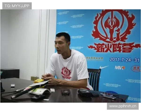 易建联家的厨房比球队训练场还豪华，这到底是篮球还是生活秀？