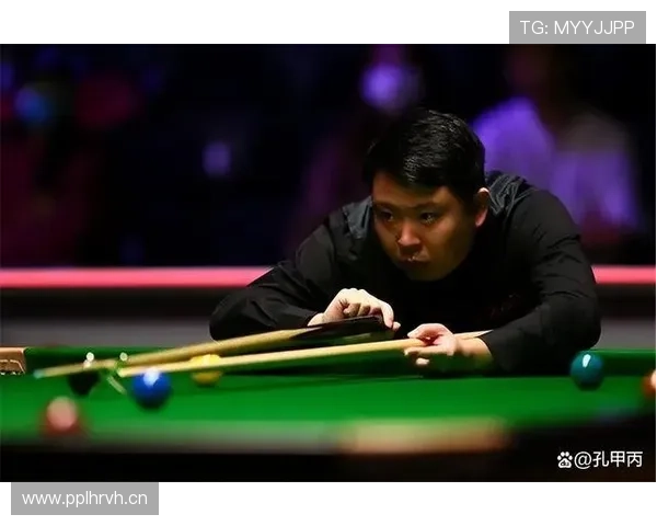 孔帕尼退役后住城堡、开豪车，训练完直接去米其林三星——这哪是教练，分明是隐形富豪